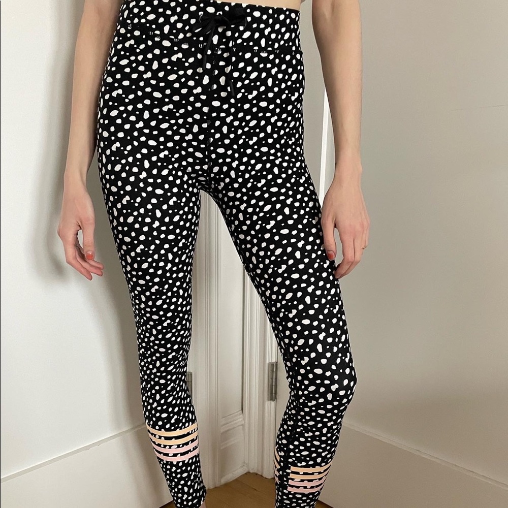White Fox Boutique x Sarah’s Day Leggings- LIMITED EDITION